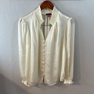 Vince Camuto ivory, medium, brand new with tags, long sleeve top button up